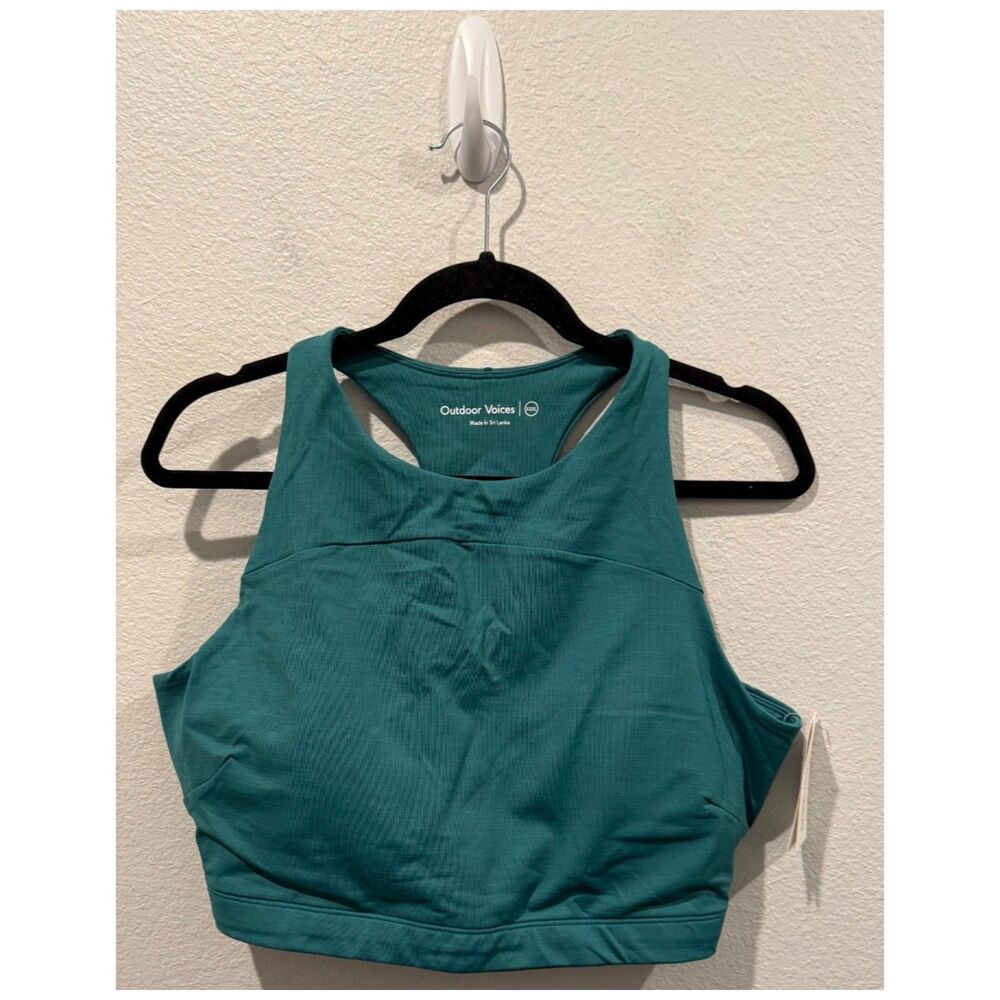 OUTDOOR VOICES Green Jasper Move Free Athletic Crop Top
